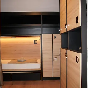 Hostal Stadion -